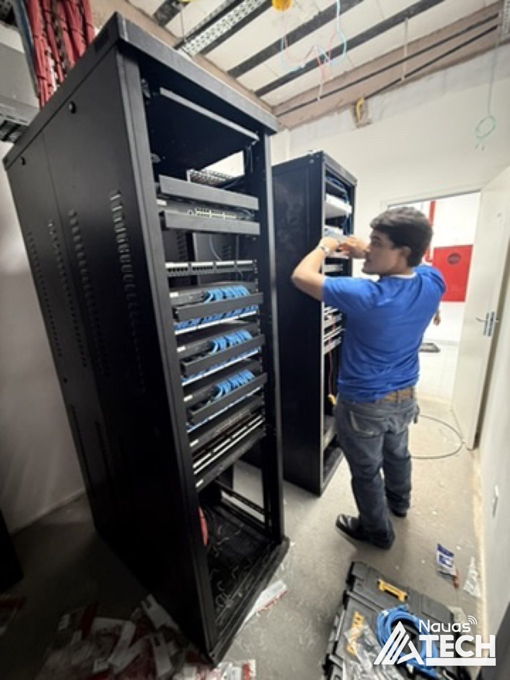 Montagem dos racks de rede — Polícia Federal, Cruzeiro do Sul